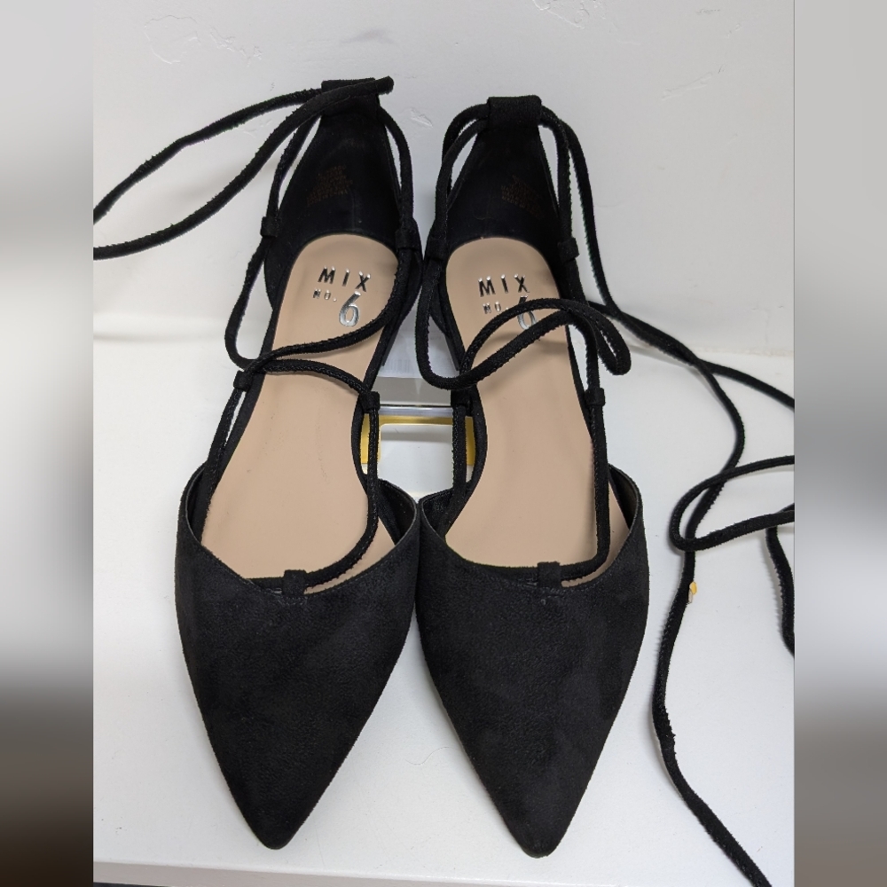 DSW Black Suede Lace-up Flats Size 7 1/2